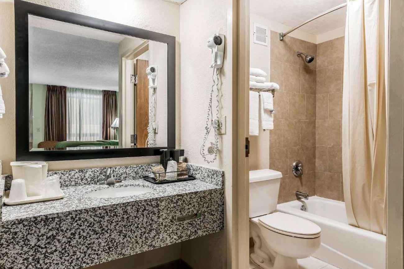 Quality Inn Fort Pierce I-95 photo 7